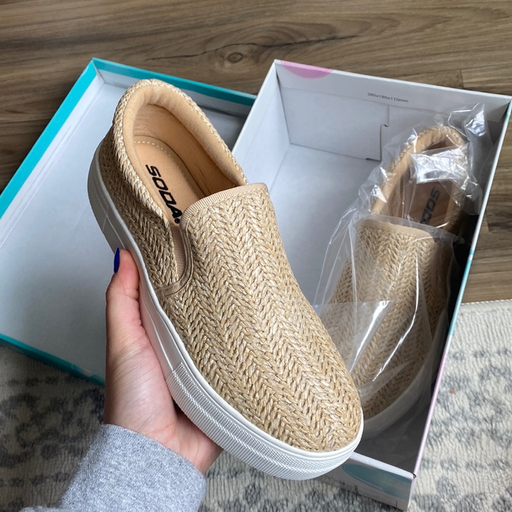 SODA Slip on sneaker